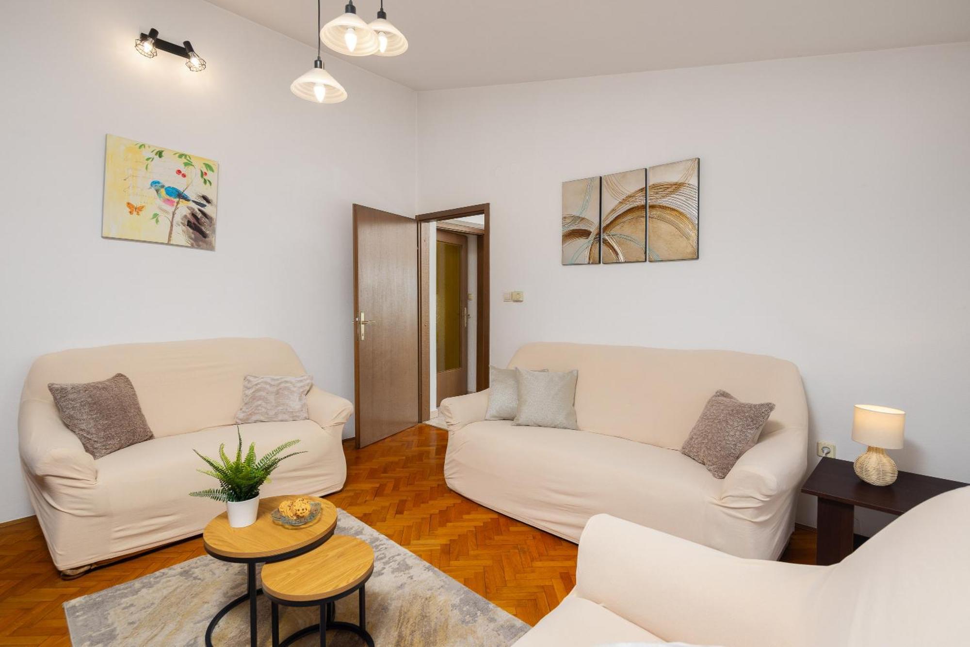 Katuni Holiday Residence Maja מראה חיצוני תמונה